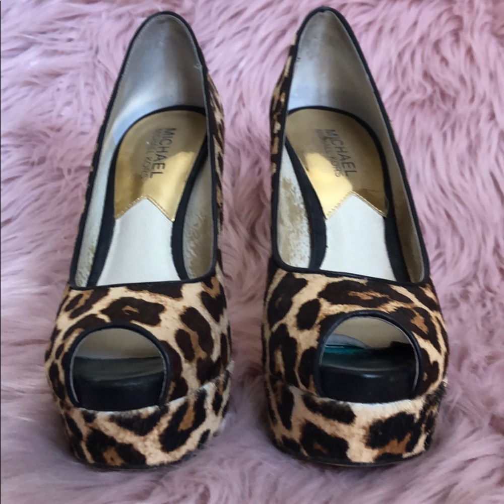 MK Peep Toe 🐆 Print Heels